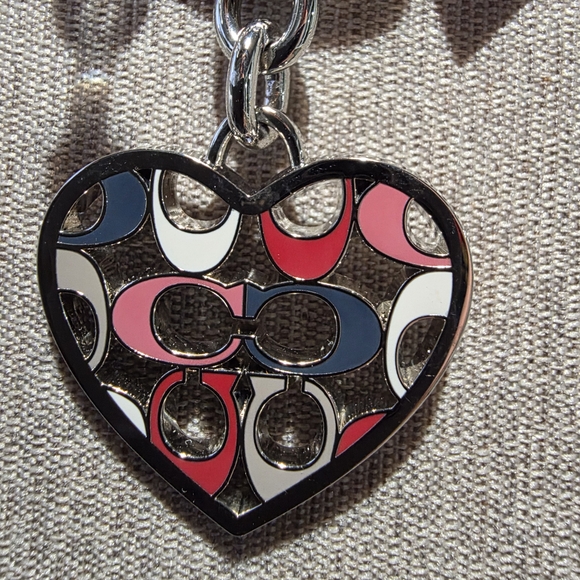 Coach Multicolor Enamel Cutout Signature Heart Keychain NEW - Picture 3 of 4